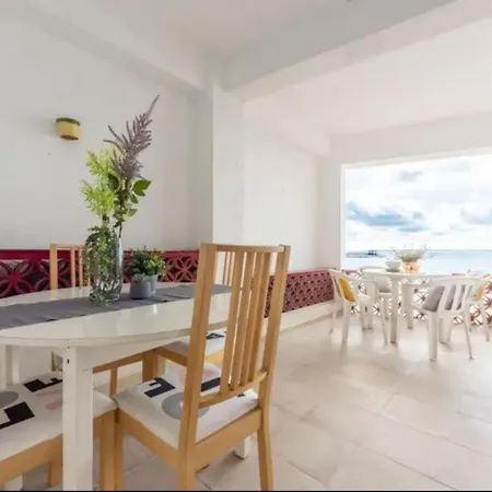 Primera Linea De Mar Apartment