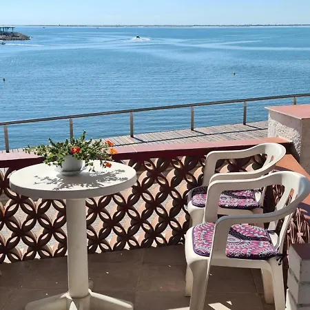 Primera Linea De Mar Apartment *